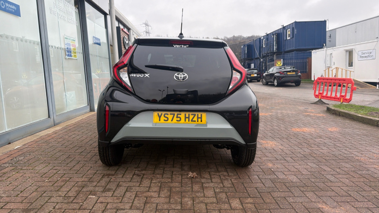 Toyota Aygo X 1.0 VVT-i Edge 5dr Petrol Hatchback